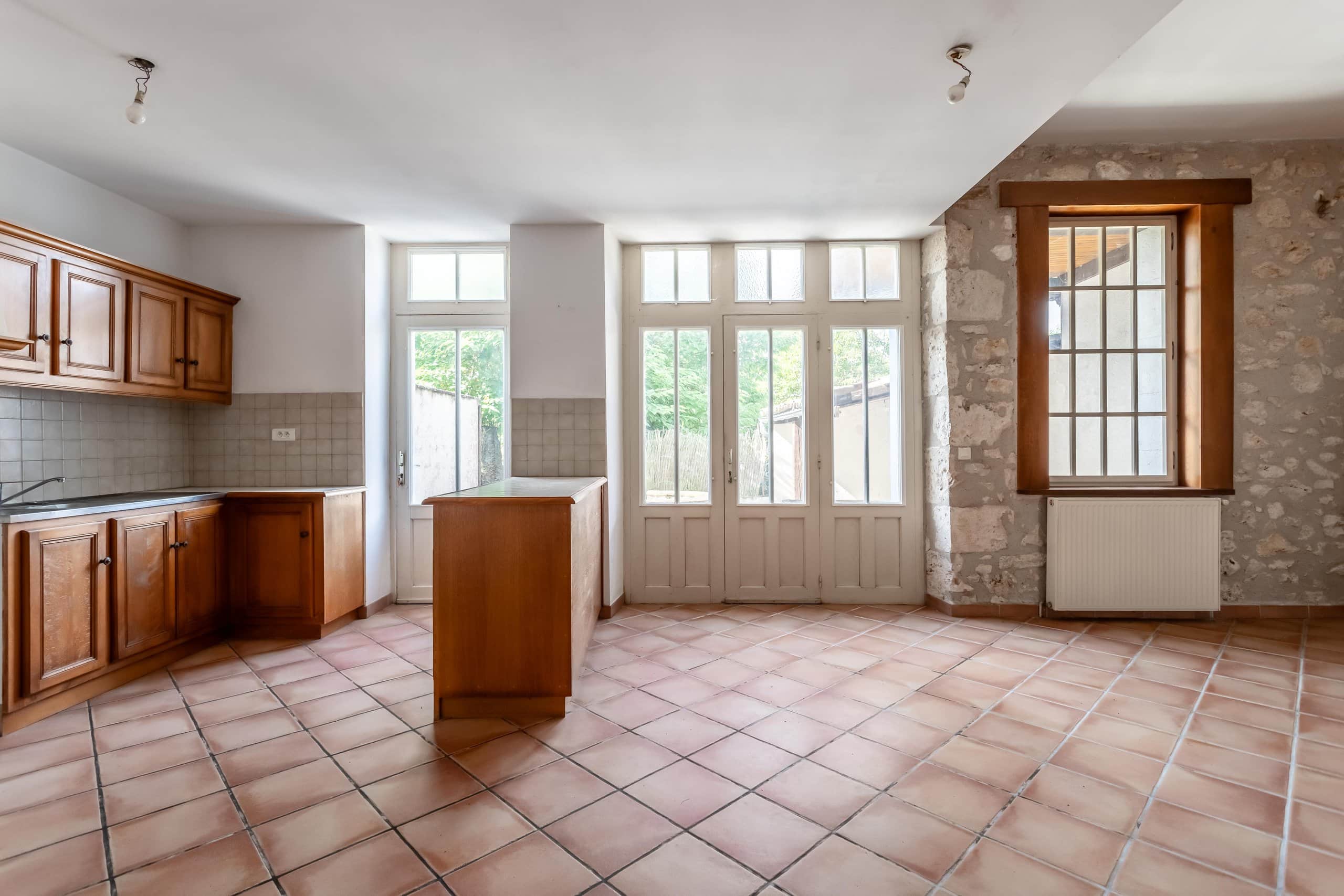 Maison de village avec garage