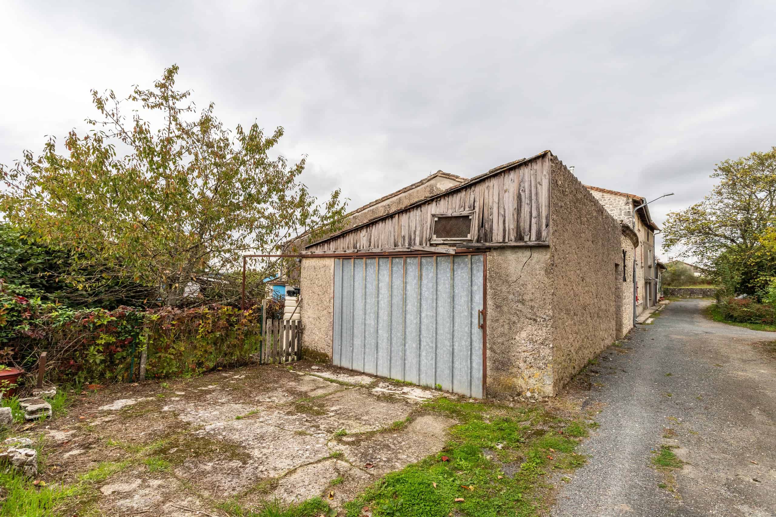 Garage, jardin et parking
